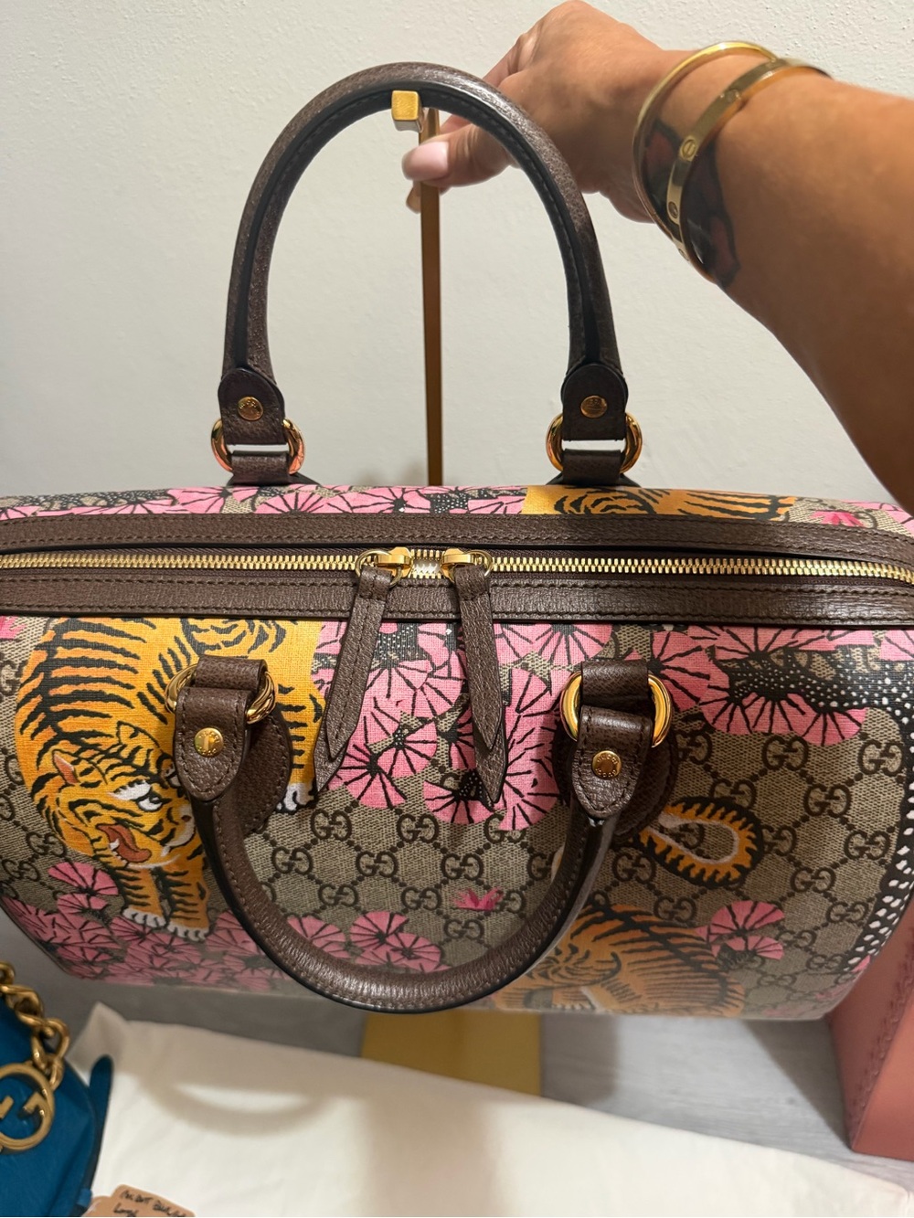 Limited Edition Gucci Supreme Bengal medium monogram BNNB❌❌SOLD❌❌ - Picture 3 of 16
